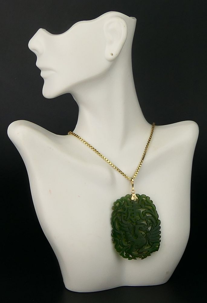 Appraisal: CHINESE JADE PENDANT ON KT YELLOW HEAVY CHAIN Chain is