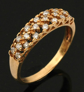 Appraisal: CT GOLD DIAMOND SET RING