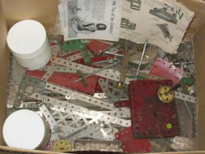 Appraisal: A quantity of playworn Meccano parts mainly silver and a