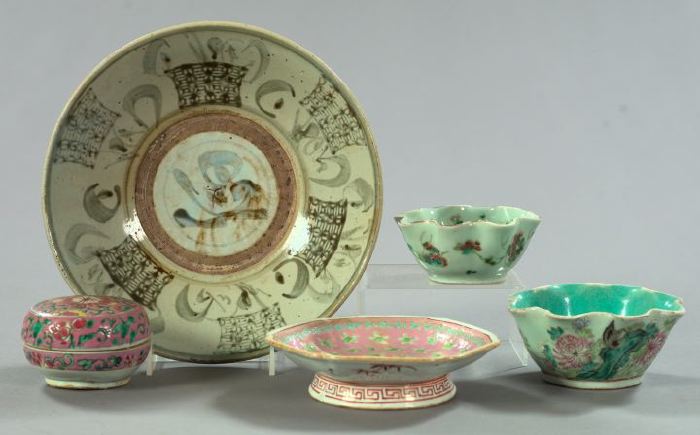 Appraisal: Five-Piece Group of Oriental Porcelain consisting of an Annamese pale