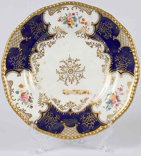 Appraisal: English Coalport Plate English a Coalport plate in the Panel