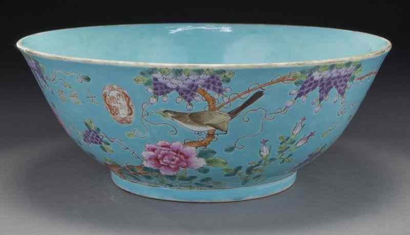 Appraisal: Large Chinese Qing Da Ya Zhai famille rose bowl depicting