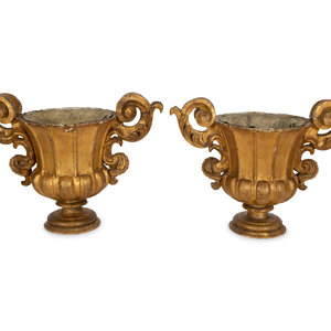 Appraisal: A Pair of Venetian Baroque Carved Giltwood Campana Urns th