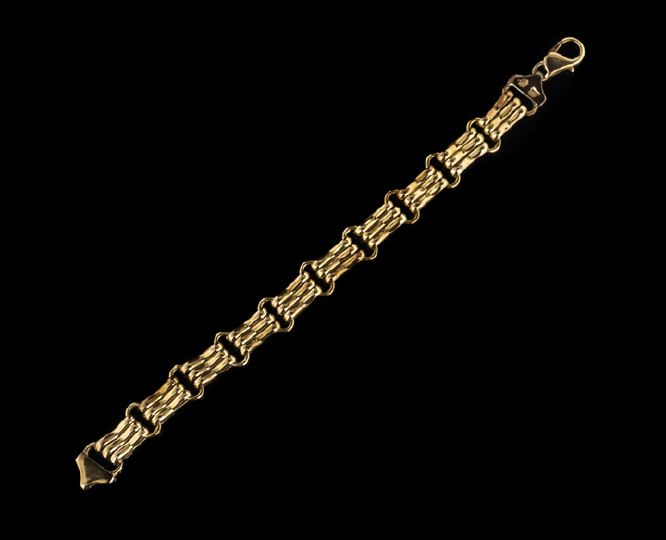 Appraisal: European Fourteen-Karat Yellow Gold Link Bracelet composed of ten rectangular