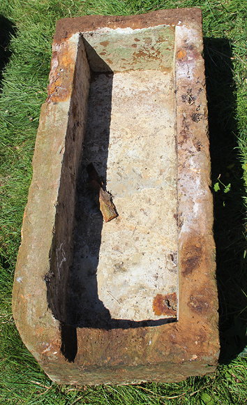 Appraisal: AN ANTIQUE RECTANGULAR STONE TROUGH with one rounded corner cm