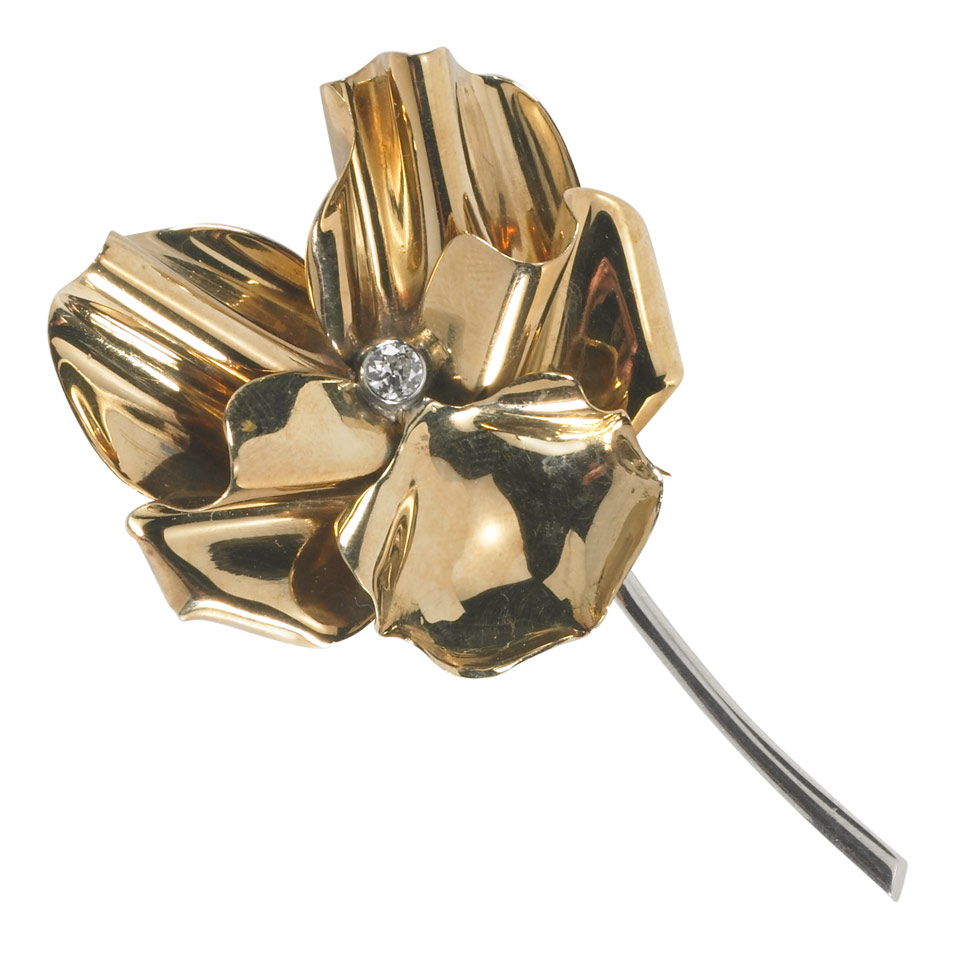 Appraisal: k Yellow And White Gold Brooch formed in a floral