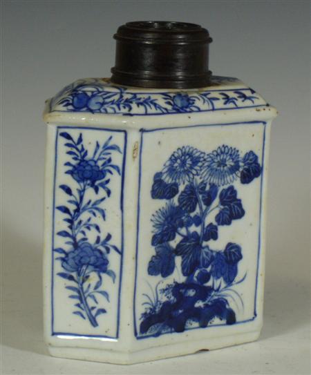 Appraisal: A Chinese blue painted porcelain tea caddy of hexagonal form