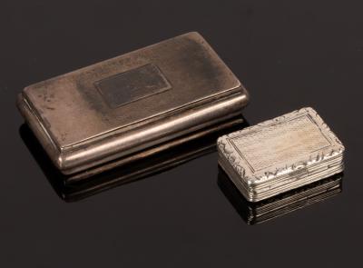 Appraisal: A Victorian silver snuff box ES Birmingham the cover with