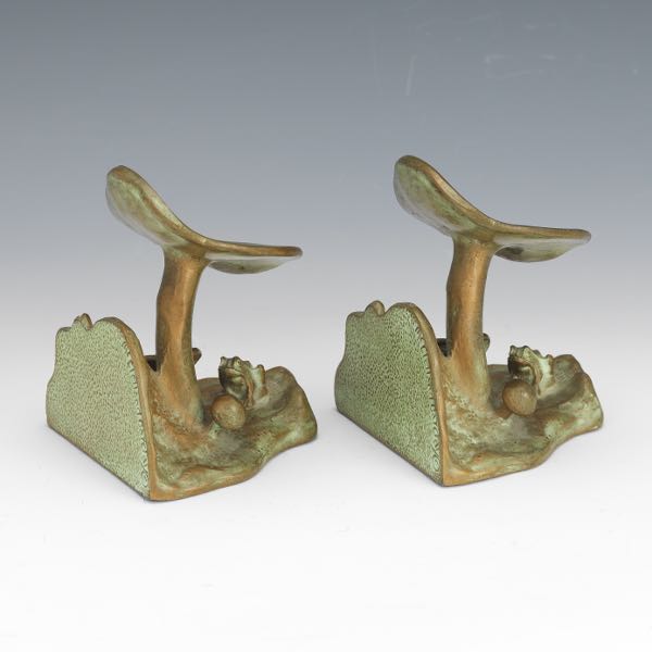 Appraisal: PAIR OF MCCLELLAND BARCLAY MUSHROOM BOOKENDS x x Bronze Art