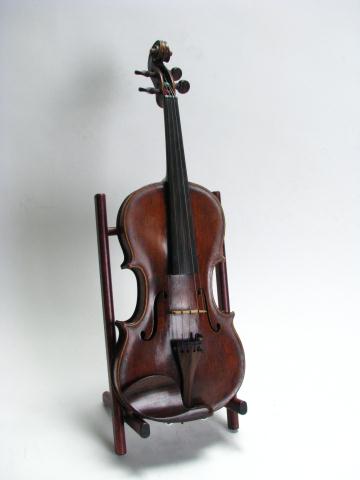 Appraisal: Antique Violin in case attributed to Josef Klotz with paper