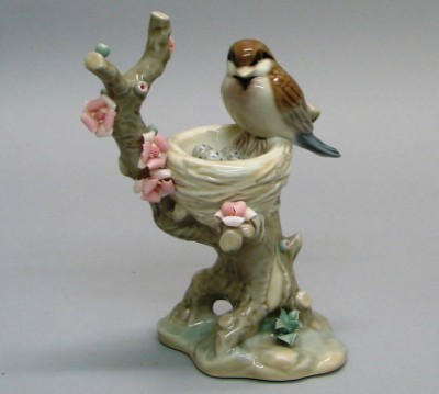 Appraisal: LLADRO - Bird in Nest - G - Signed J