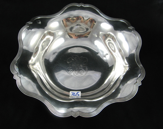 Appraisal: A TOWLE STERLING SILVER HEAVY BOWL ruffled and gadrooned band