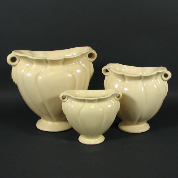 Appraisal: Hull Sueno - Pillow Vases Lot of three Sueno pillow