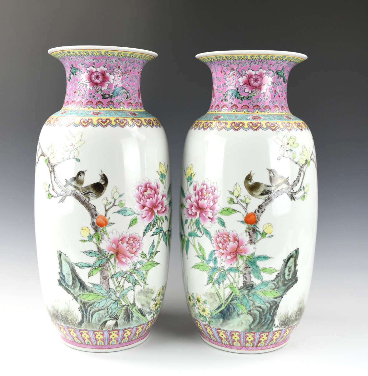 Appraisal: PAIR OF LARGE CHINESE FAMILLE ROSE VASE S Chinese s