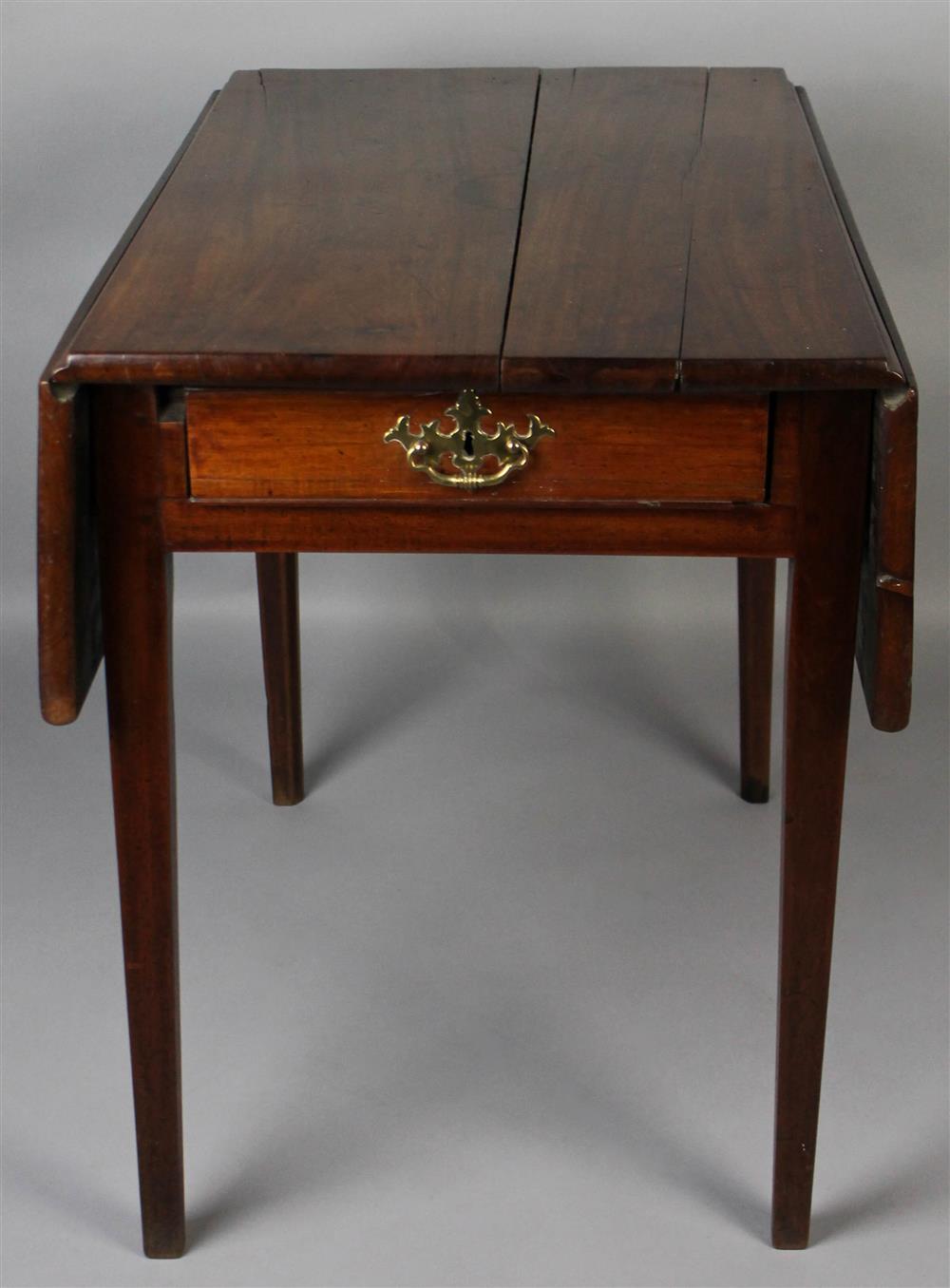 Appraisal: GEORGIAN MAHOGANY PEMBROKE TABLE having a rectangular top with molded