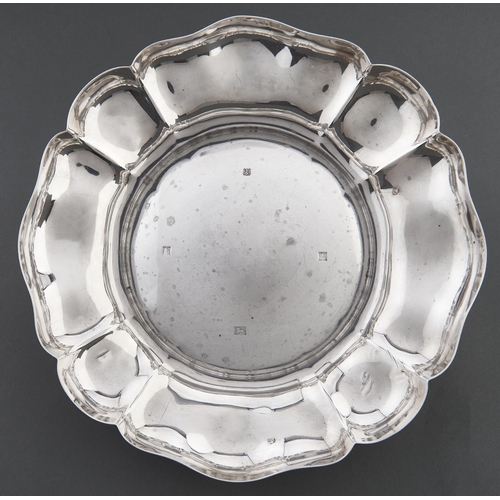 Appraisal: An Elizabeth II silver fruit dish cm diam by The