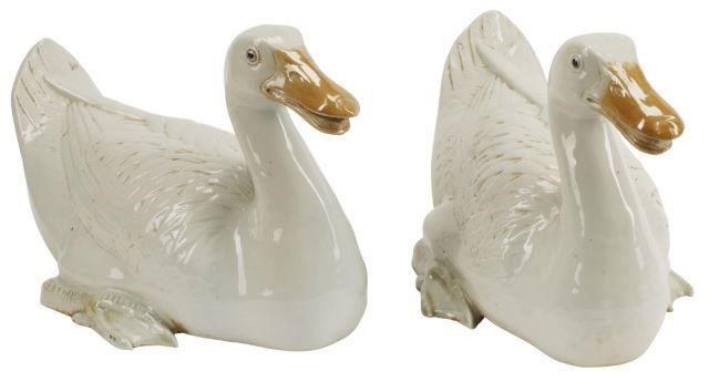 Appraisal: pair Chinese Export style porcelain ducks approx h w d