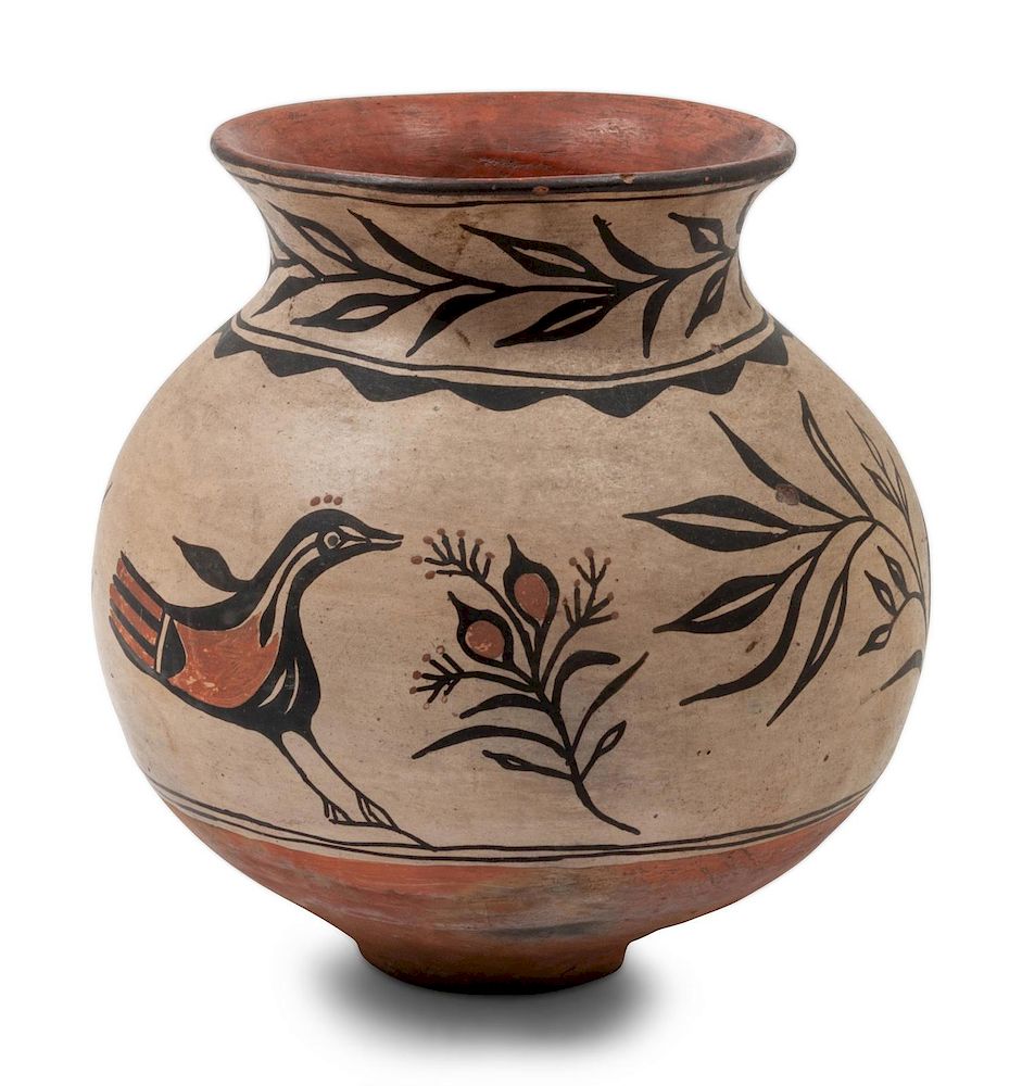 Appraisal: Santo Domingo Pot Santo Domingo Pot CIRCA with birds and