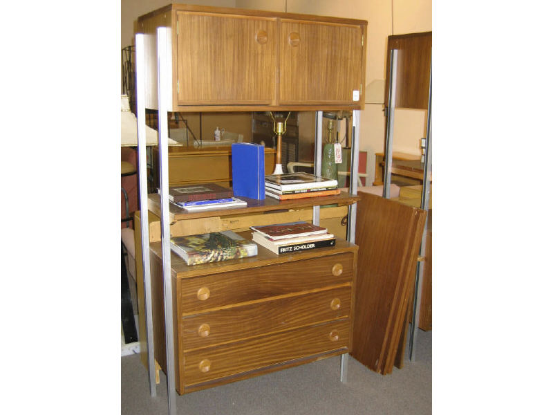 Appraisal: DISTINCTIVE FURNITURE BY STANLEY Wood and metal modular bookcase comprising