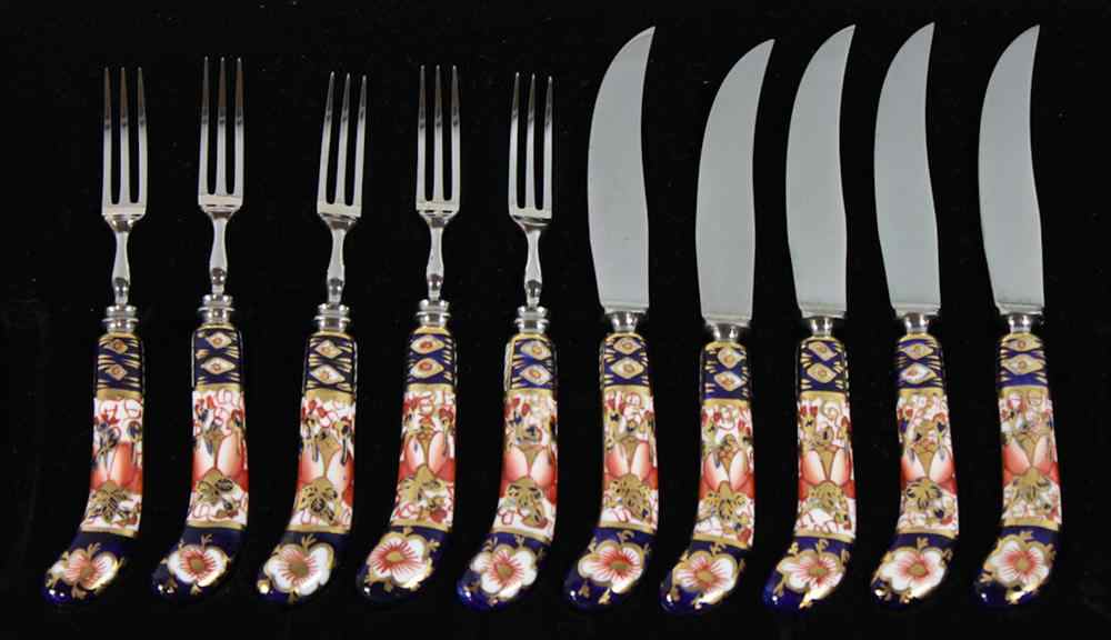 Appraisal: ROYAL CROWN DERBY IMARI PATTERN CUTLERY SET in an Imari