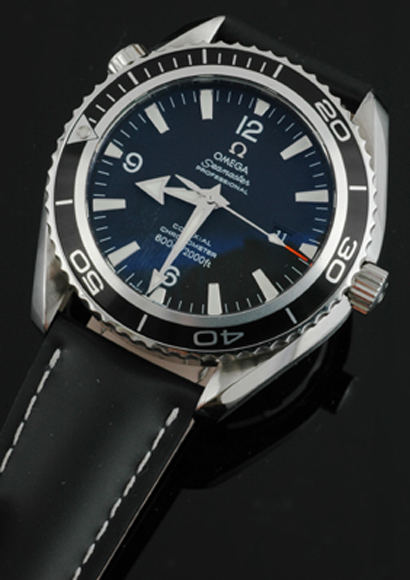 Appraisal: A Gents Omega Seamaster wristwatch Automatic coaxial chronometer escapement circular