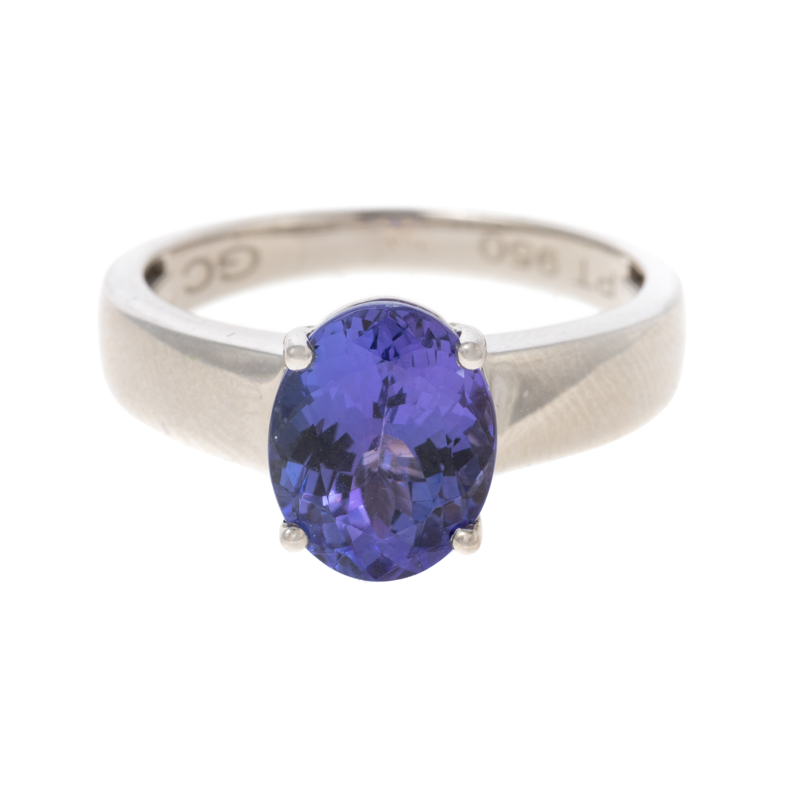 Appraisal: A FINE TANZANITE SOLITAIRE RING IN PLATINUM Platinum ring featuring