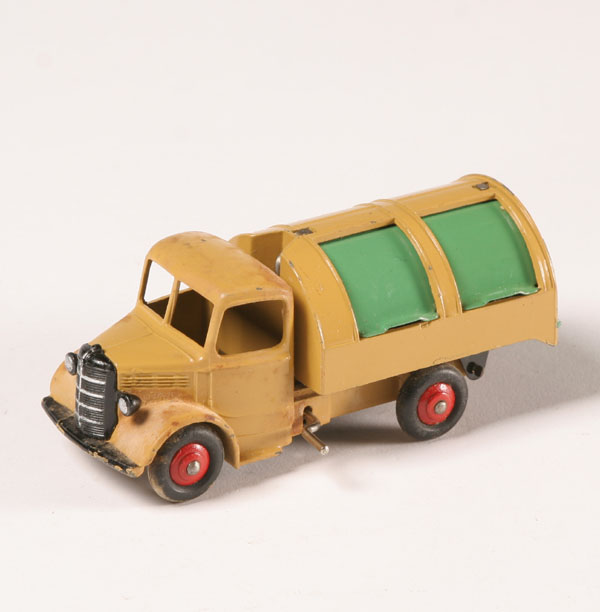 Appraisal: Dinky toy mechanical Bedford refuse hauler L Good condition soiled