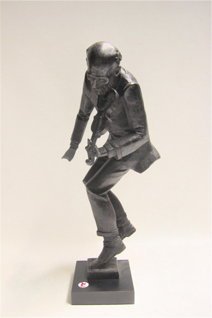 Appraisal: BARUCH SAKTSIER BRONZE SCULPTURE Israel USSR born Fiddler Inscribed Saktsier