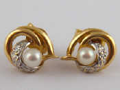 Appraisal: A pair of yellow metal tests carat gold cultured pearl