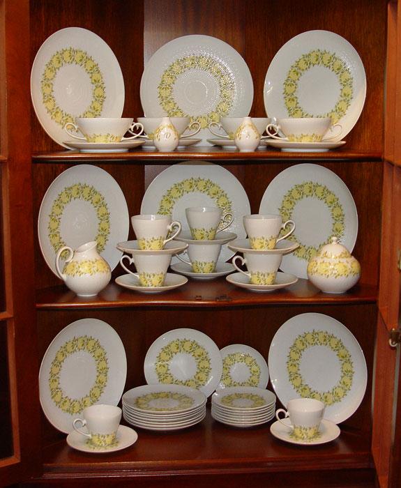 Appraisal: ROSENTHAL ROMANCE YELLOW CHINA SERVICE FOR pieces to include dinner