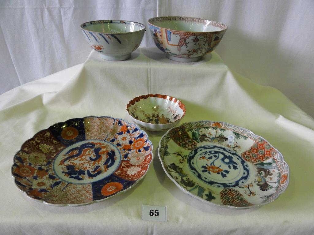 Appraisal: A small collection of oriental ceramics comprising two Imari dishes