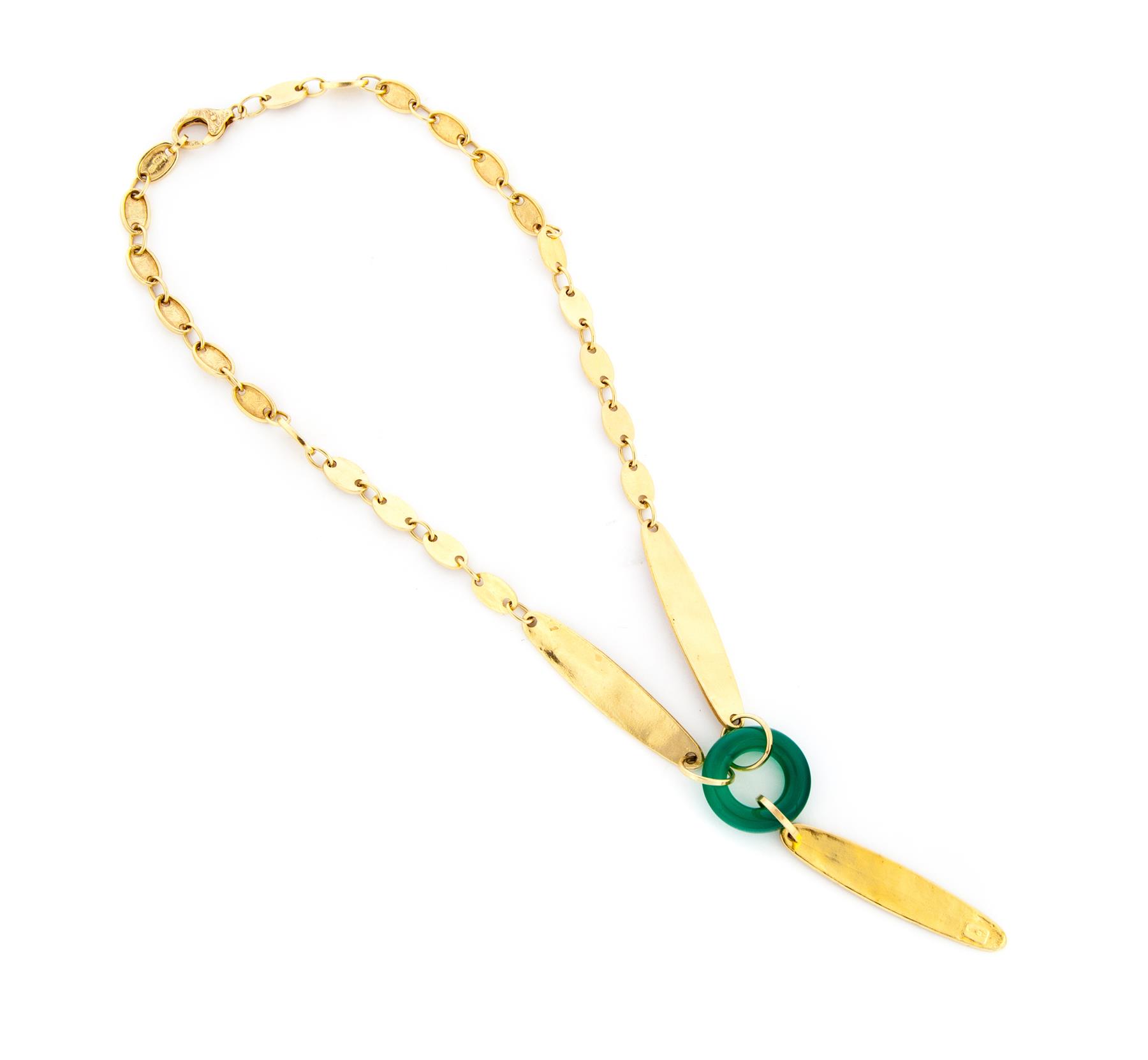 Appraisal: KARAT YELLOW GOLD AND CHRYSOPRASE NECKLACE American st century Twenty-four