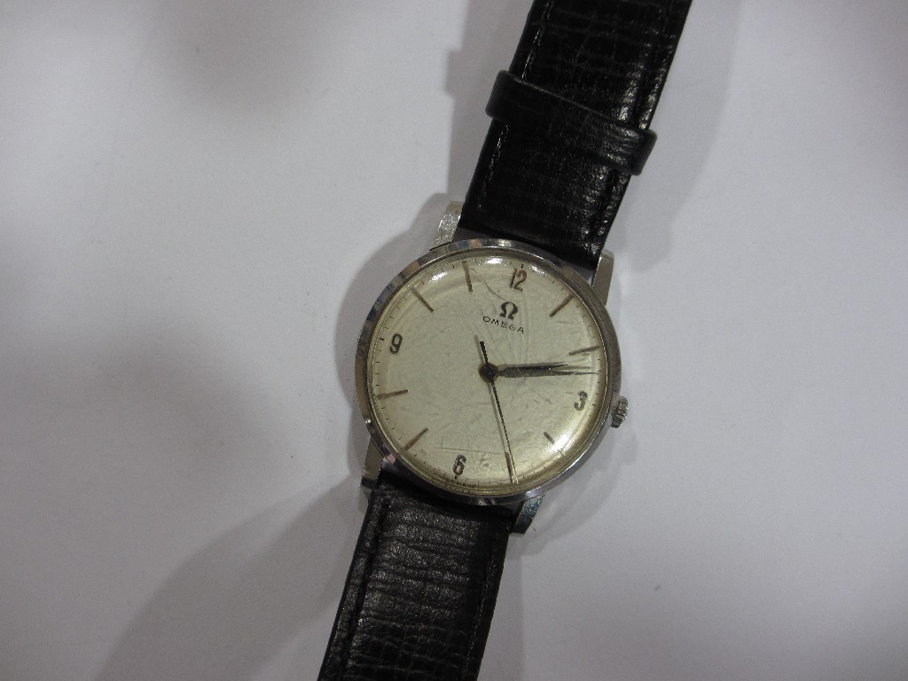 Appraisal: Gents stainless steel Omega wrist watch cream dial quarterly Arabic