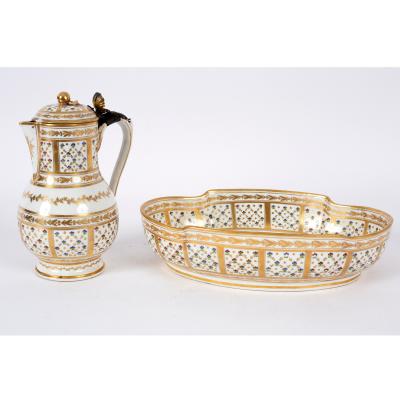 Appraisal: A Paris Angoul me ewer cover and basin circa the