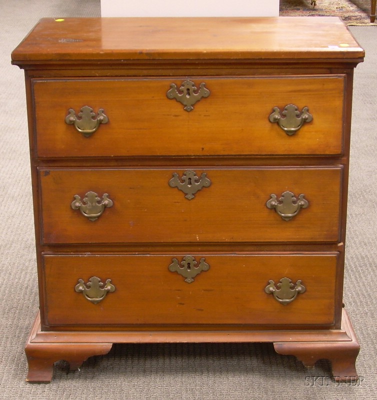 Appraisal: Diminutive Chippendale-style Pine Three-Drawer Chest ht wd in