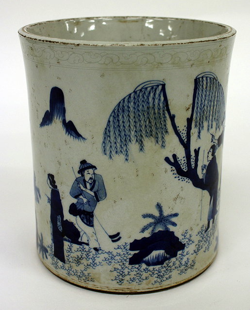 Appraisal: A CHINESE BLUE AND WHITE CYLINDRICAL BRUSH POT depicting six