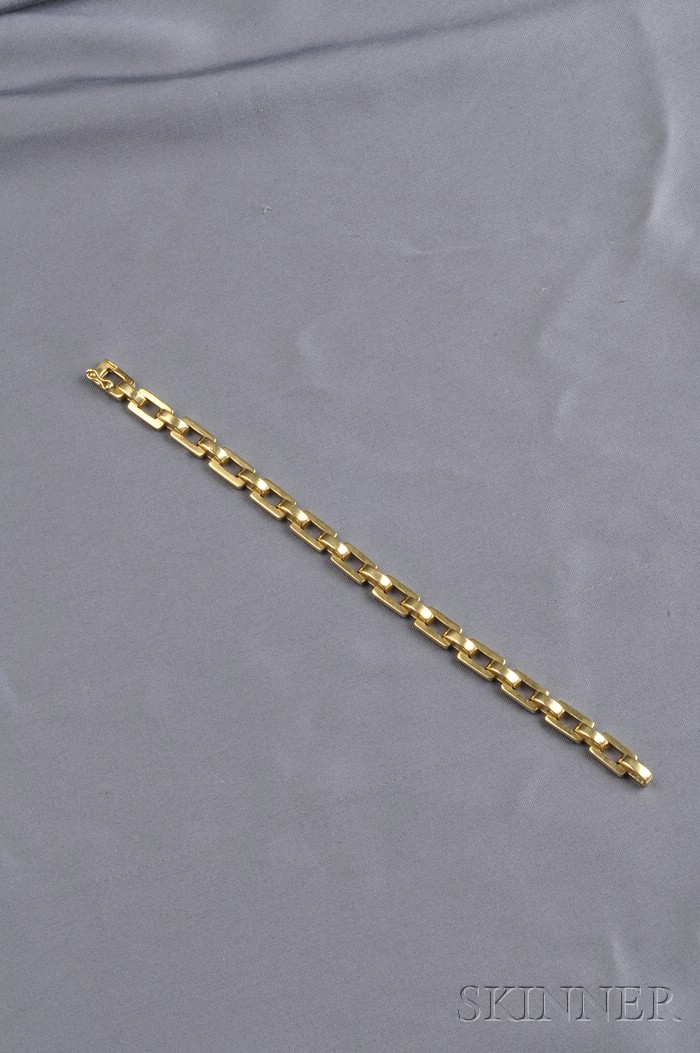 Appraisal: kt Gold Bracelet France designed as open links dwt lg