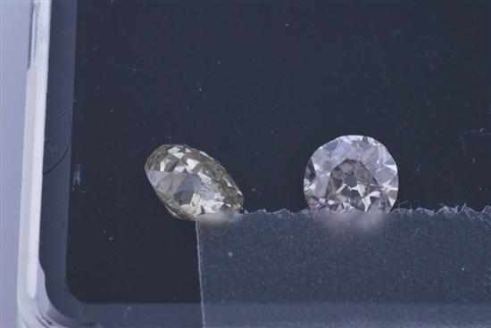 Appraisal: TWO LOOSE DIAMONDS CTS AND CTS