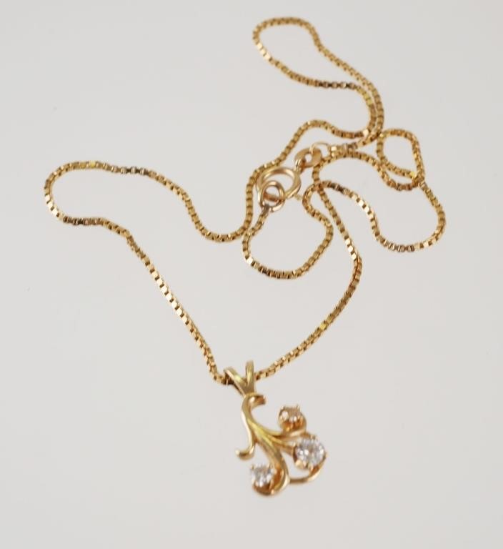 Appraisal: K YELLOW GOLD DIAMOND PENDANT NECKLACE K yellow gold box