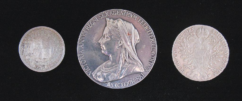 Appraisal: A QUEEN VICTORIA SILVER MEDAL celebrating the sixty year reign