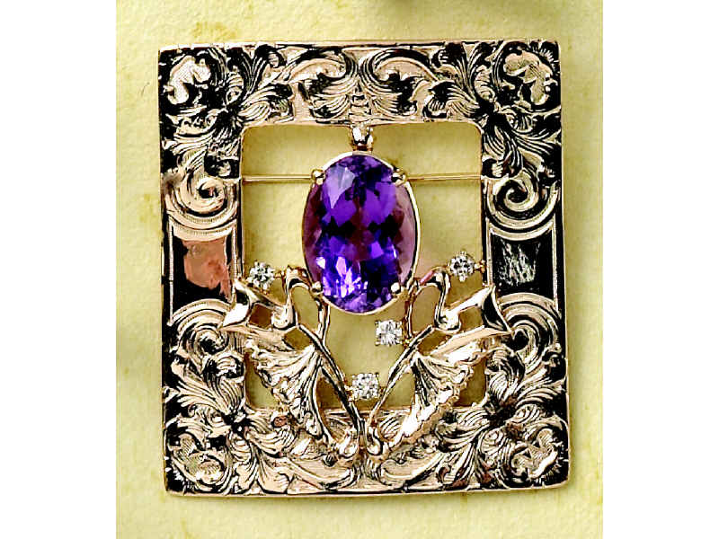 Appraisal: AMETHYST PENDANT BROOCH k yellow gold pendant brooch with beautiful