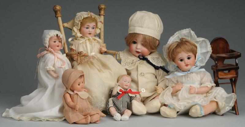 Appraisal: Lot of Small Baby Dolls Description Alexander composition Dionne Quintuplet