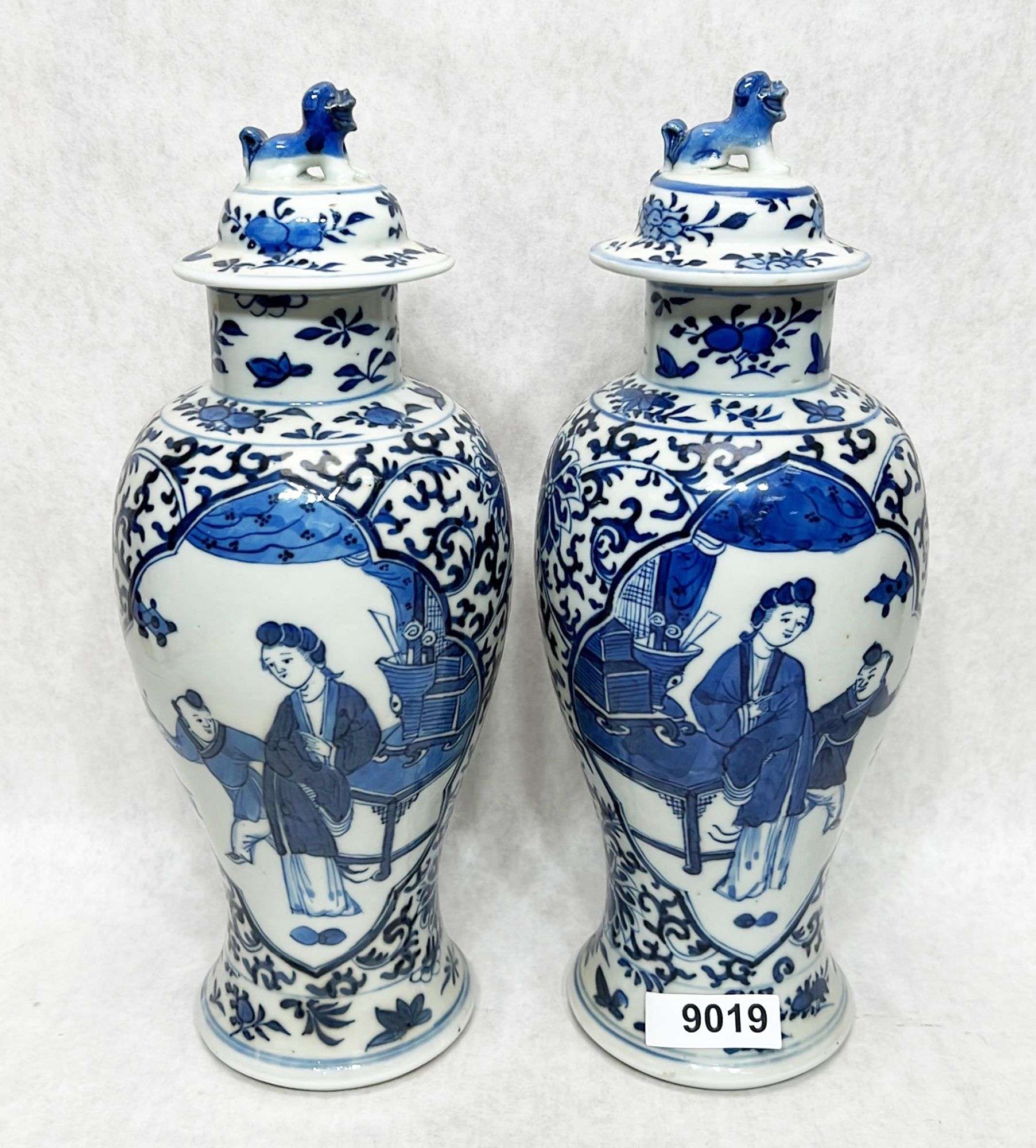 Appraisal: Chinese blue white porcelain covered vases thC or earlier Each