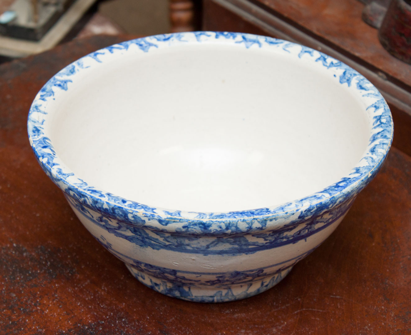 Appraisal: Spongeware mixing bowl