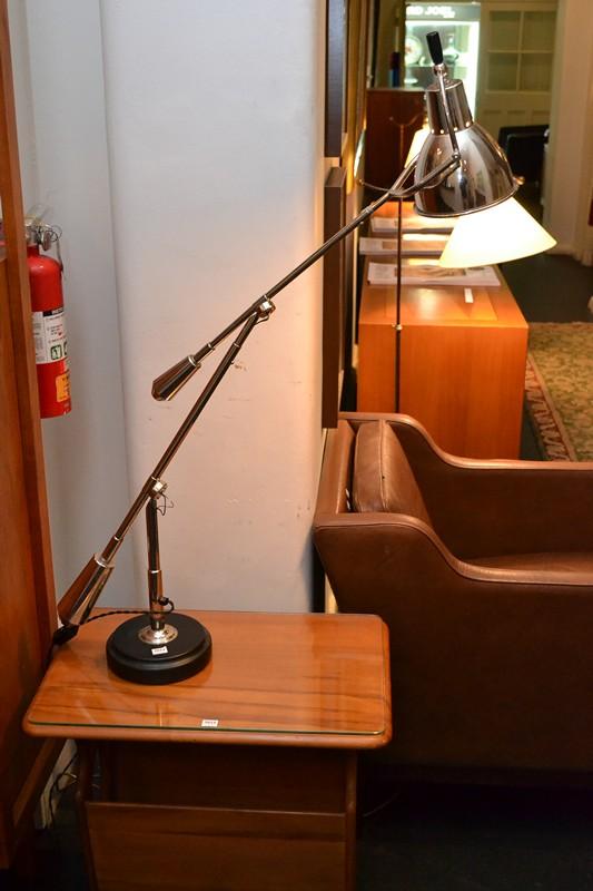 Appraisal: A CHROMED CANTILEVER DESK LAMP A CHROMED CANTILEVER DESK LAMP