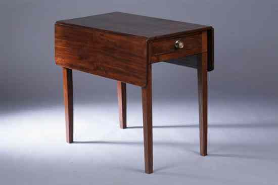 Appraisal: GEORGE IV MAHOGANY PEMBROKE TABLE Early th century Rectangular top