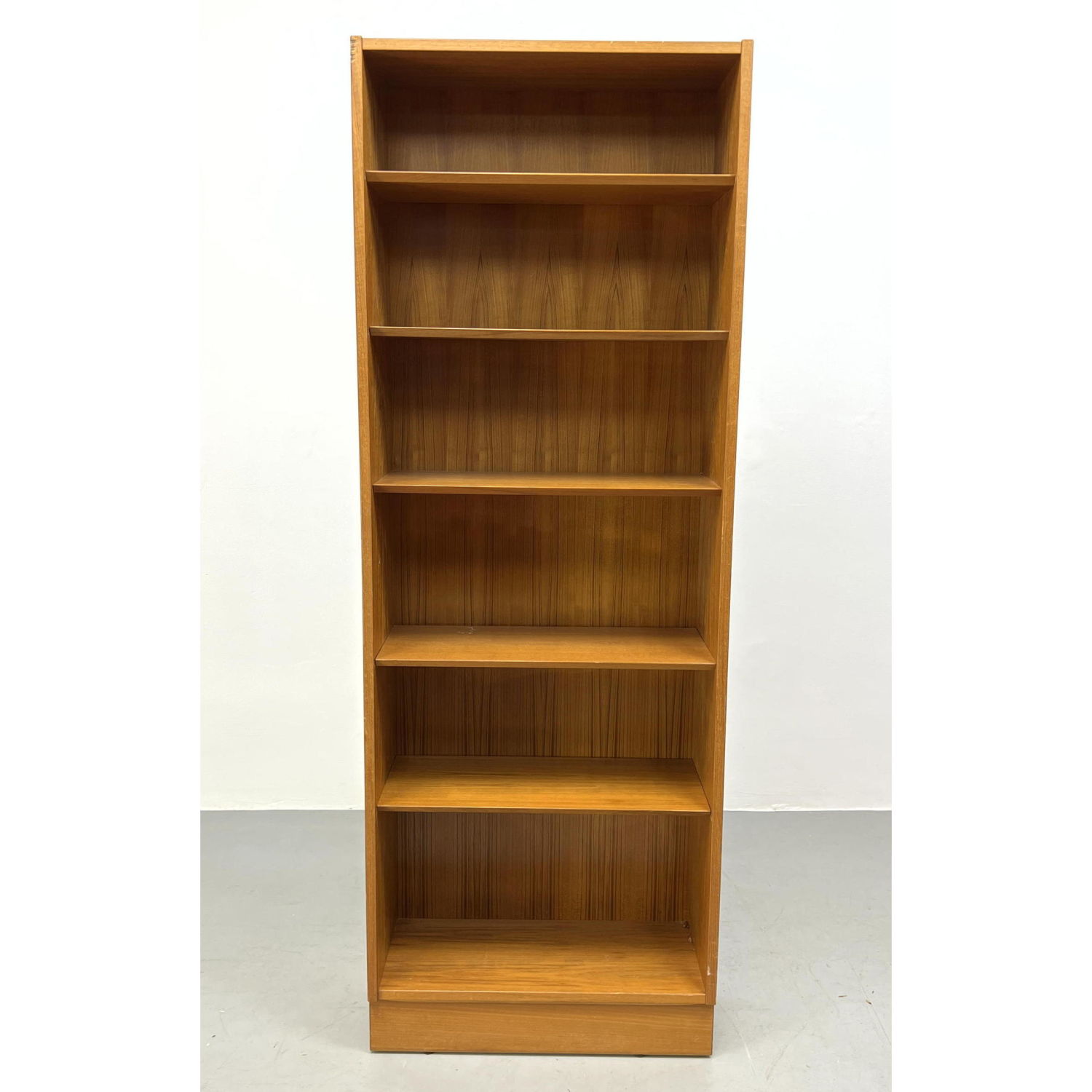 Appraisal: Poul Hundevad Danish Modern Teak Bookshelf Dimensions H inches W