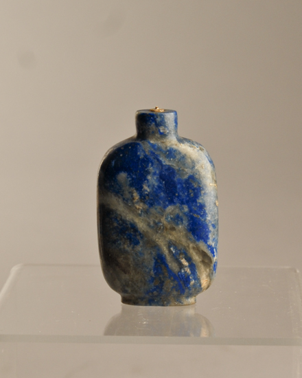 Appraisal: A th C Lapis Lazuli Snuff Bottle flat sides with