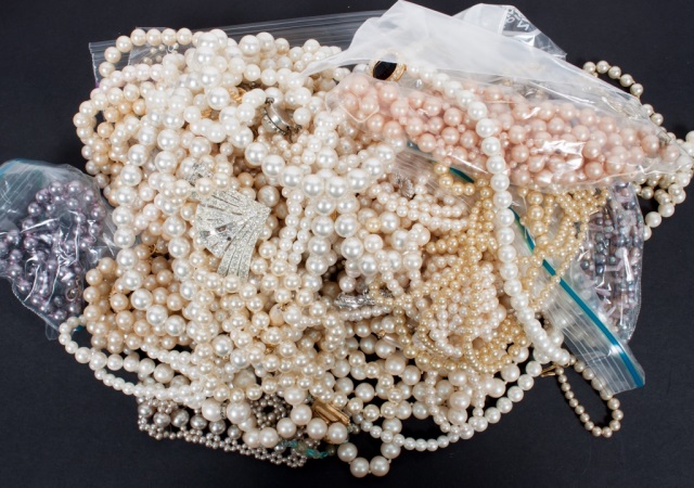 Appraisal: Assorted costume jewelry mostly faux-pearl necklaces