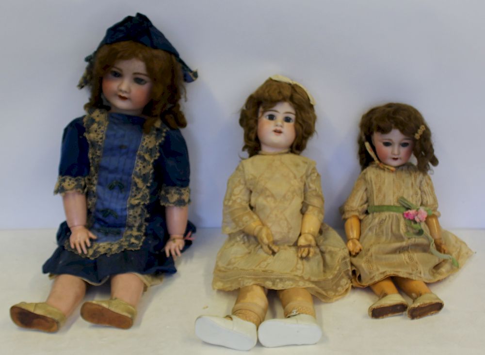 Appraisal: Antique Bisque Head Dolls Inc Jumeau The doll in blue